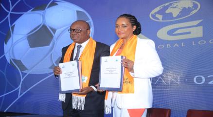 Signature du partenariat entre Africa Global Logistics (AGL) et la Fédération Ivoirienne de Football (FIF), une collaboration stratégique dédiée au rayonnement des équipes nationales et à l'épanouissement des jeunes talents ivoiriens